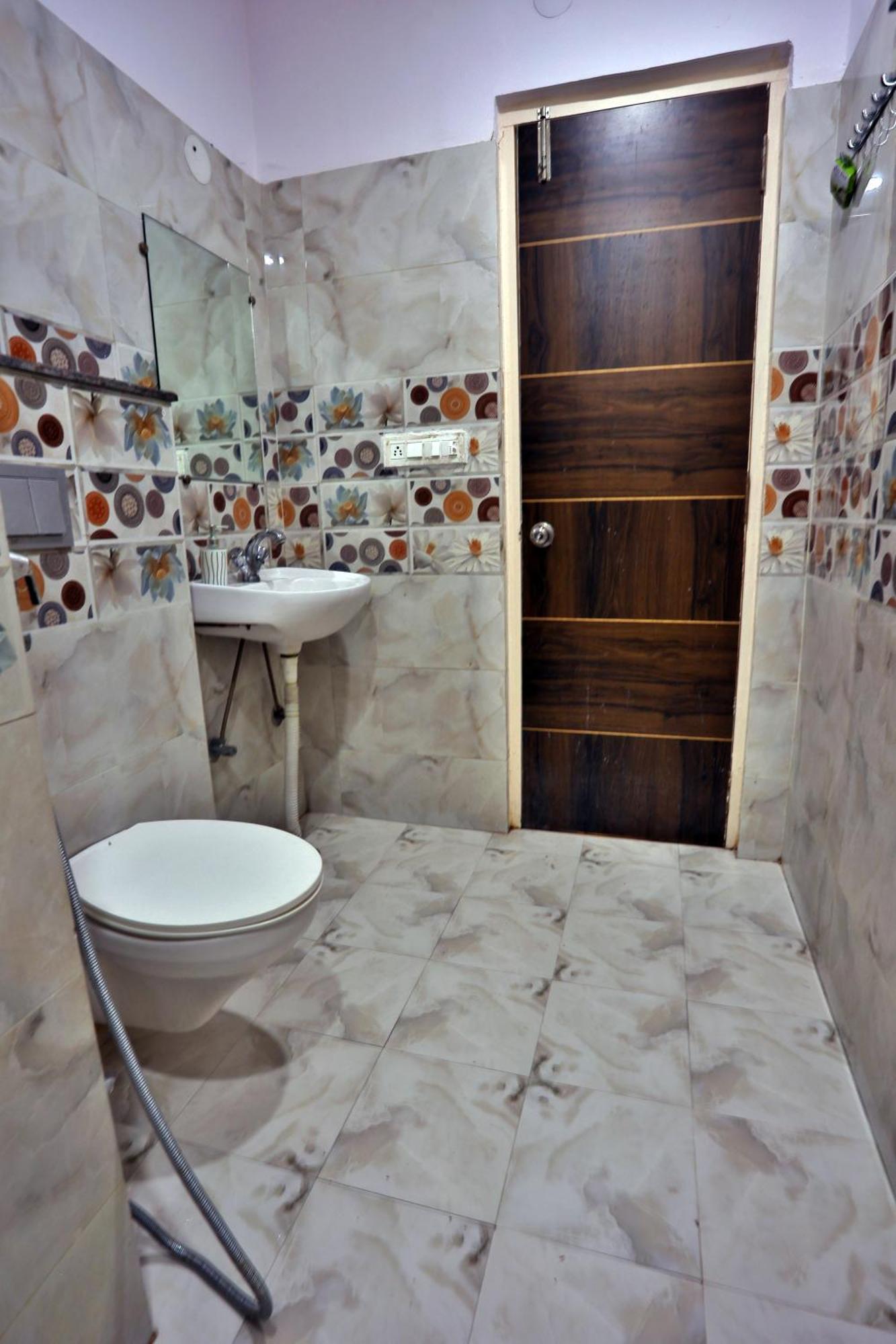 Aravali Homestay With Rooftop Jacuzzi Udaipur