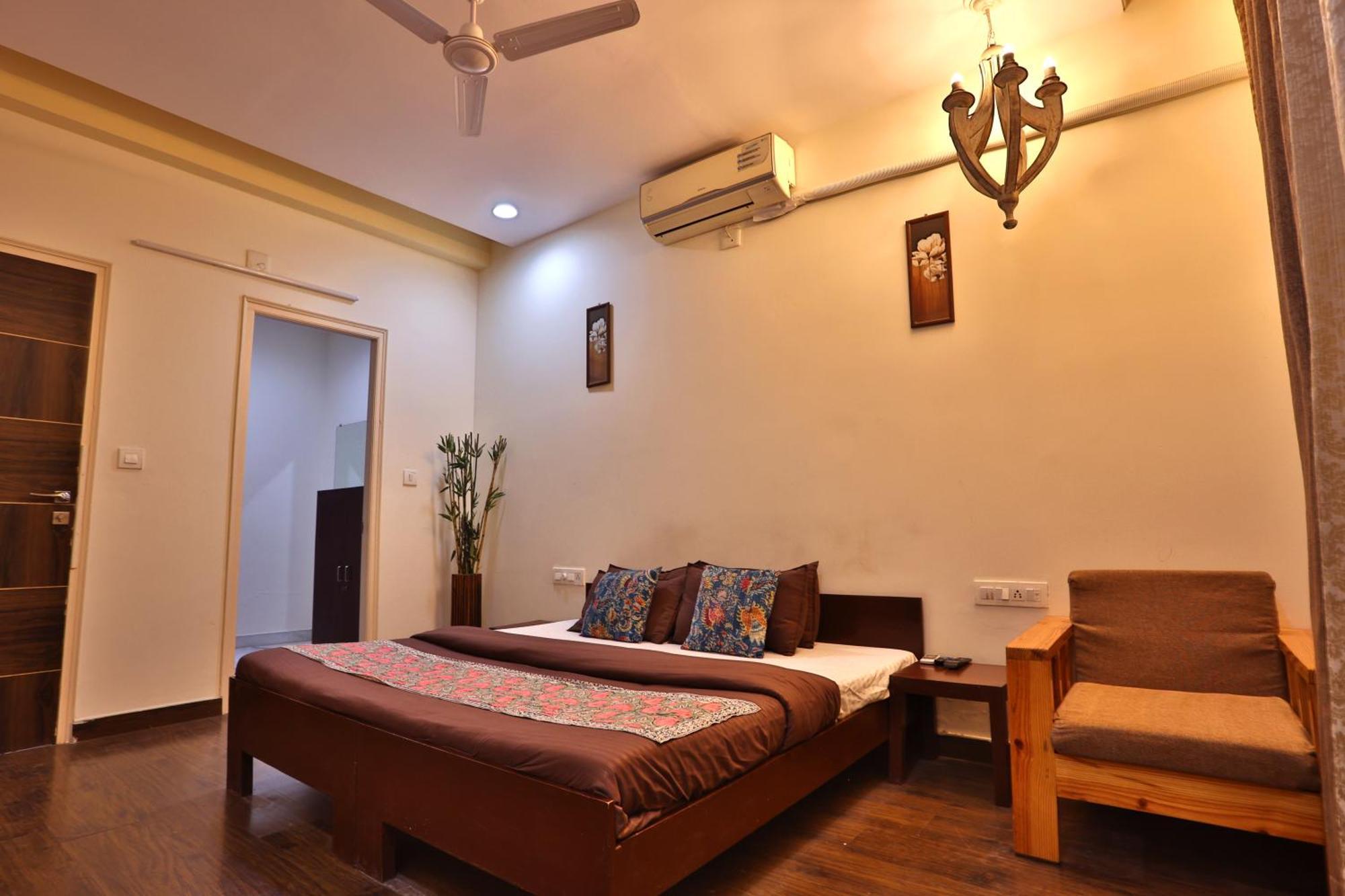Aravali Homestay With Rooftop Jacuzzi * Udaipur